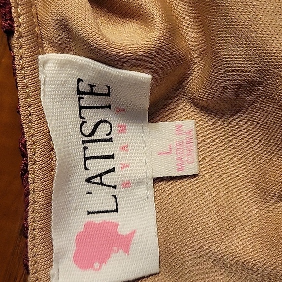 L'Atiste Maroon Lace Short Sleeve Crop Top Beige Underlay Back Zip Up Size Large - Picture 6 of 7